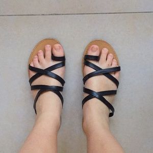 Forever 21 Black strapping sandals